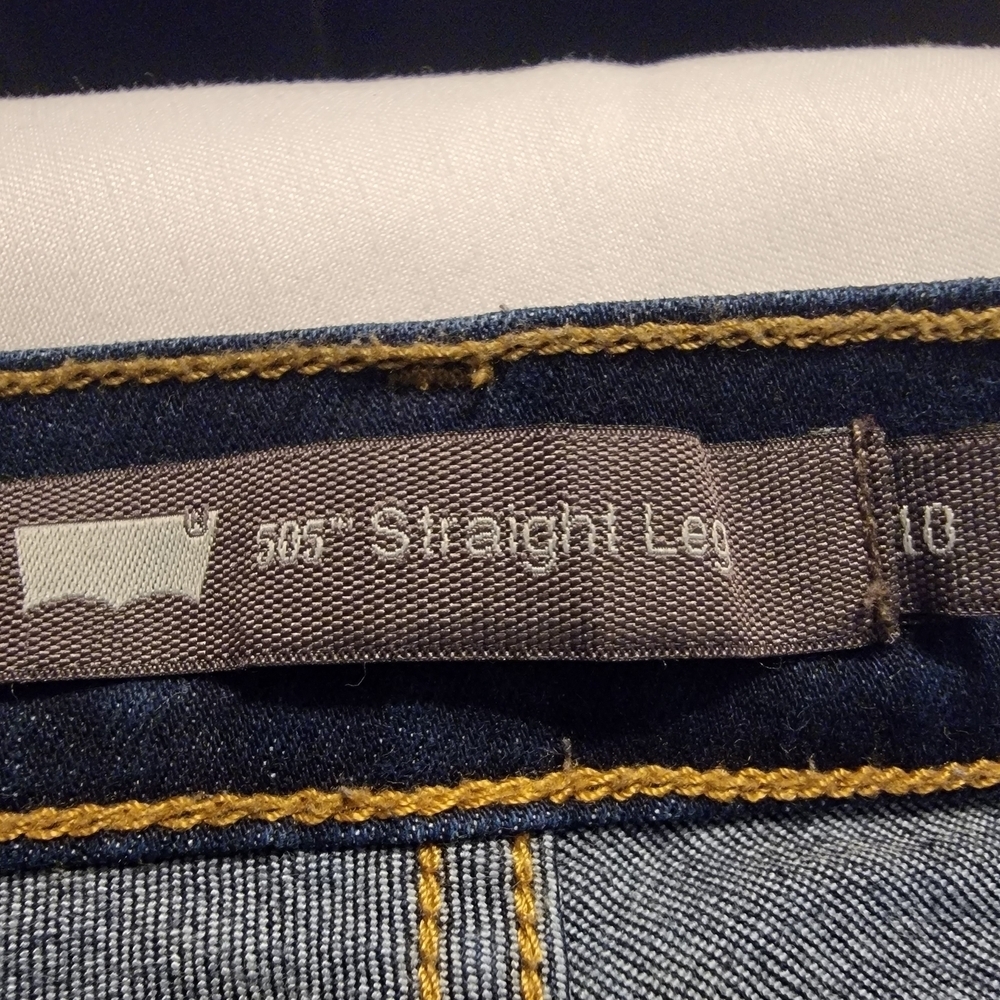 Women's Straight Leg Levi's - Picture 3 of 4